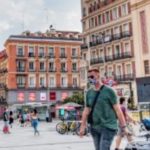 Brasil apuesta por recuperar el sector turístico y Río autoriza asistir a playas y discotecas