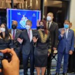 Viña Santa Cruz y Vino del Desierto celebran el día del vino chileno