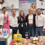 FIPETUR junto a FESTURIS celebró los 10 años del Árbol de la Integración en Gramado, donde se reconoció a Marisa Kras Borges, Marta Rossi y Eduardo Zorzanello