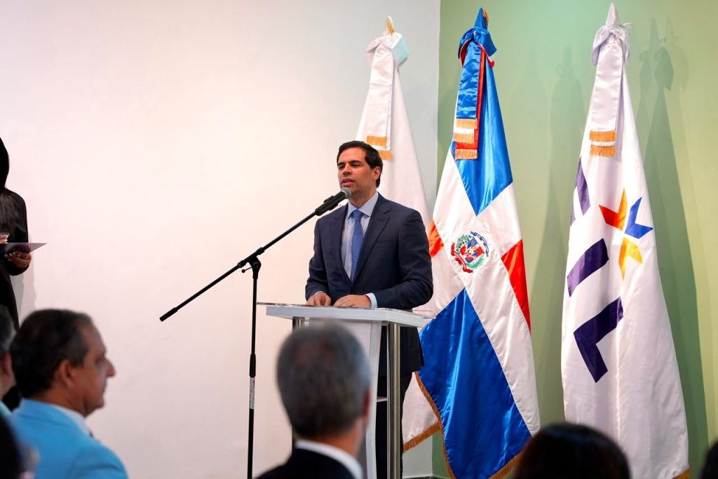 Roberto Ángel Salcedo anuncia la participación de más 70 escritores internaciones en la FIL 2026